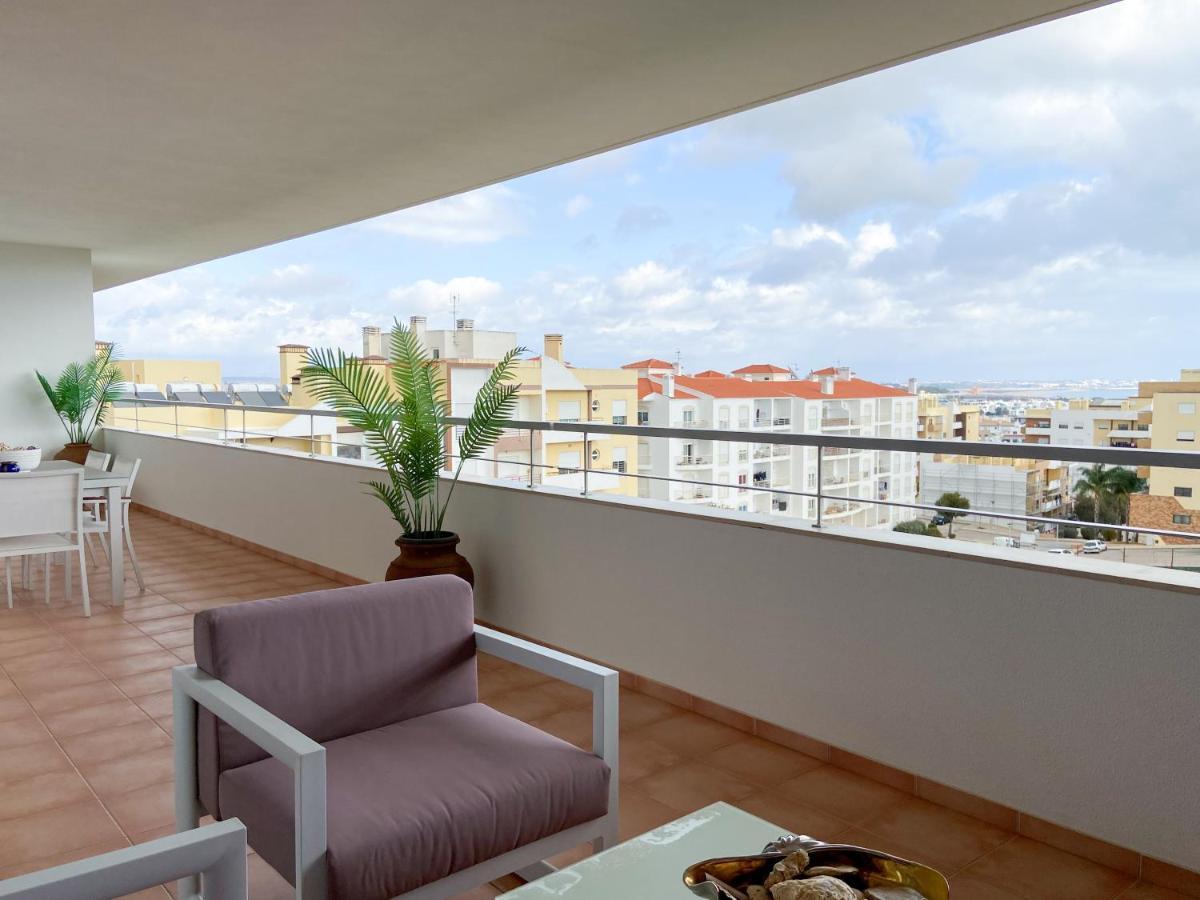 Luxury Condominium Apartment With Swimming Pool #1903 라고스 외부 사진