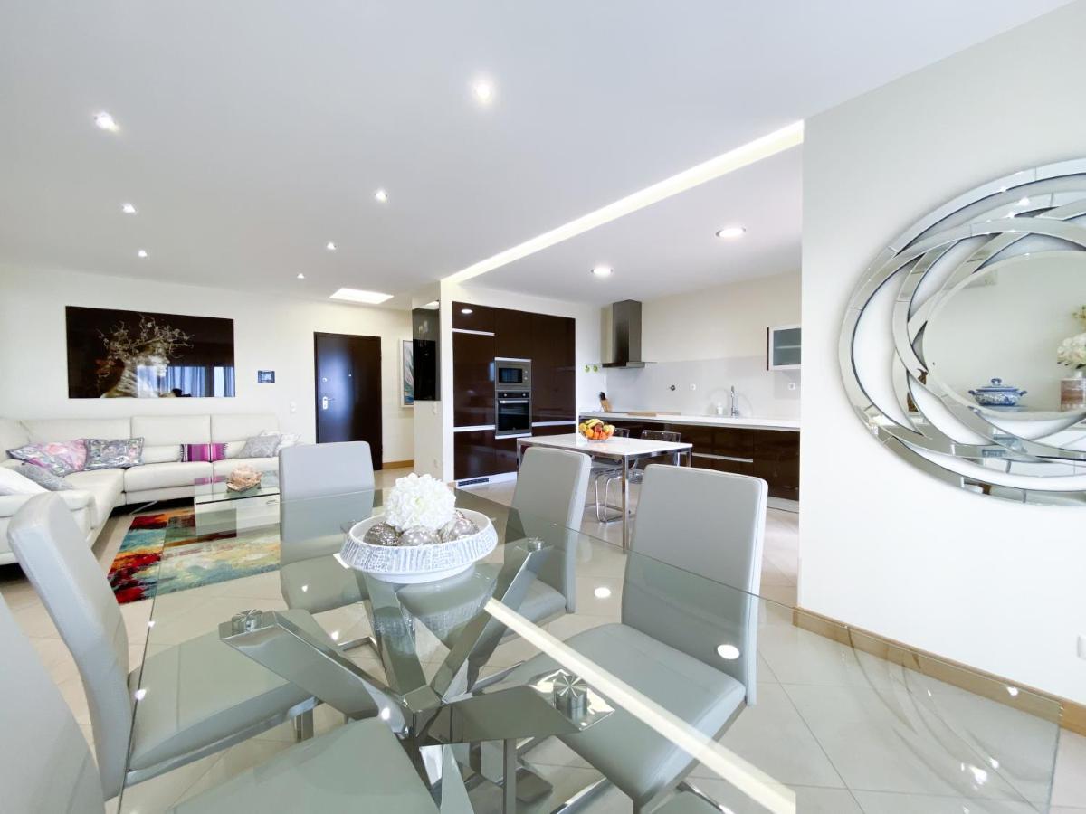 Luxury Condominium Apartment With Swimming Pool #1903 라고스 외부 사진