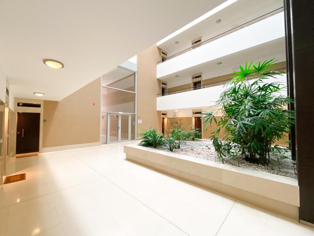 Luxury Condominium Apartment With Swimming Pool #1903 라고스 외부 사진