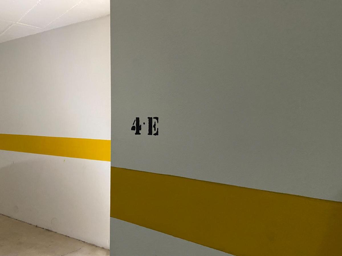 Luxury Condominium Apartment With Swimming Pool #1903 라고스 외부 사진
