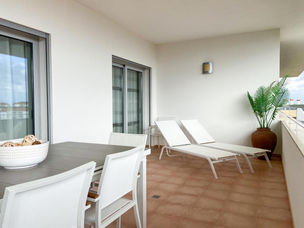 Luxury Condominium Apartment With Swimming Pool #1903 라고스 외부 사진